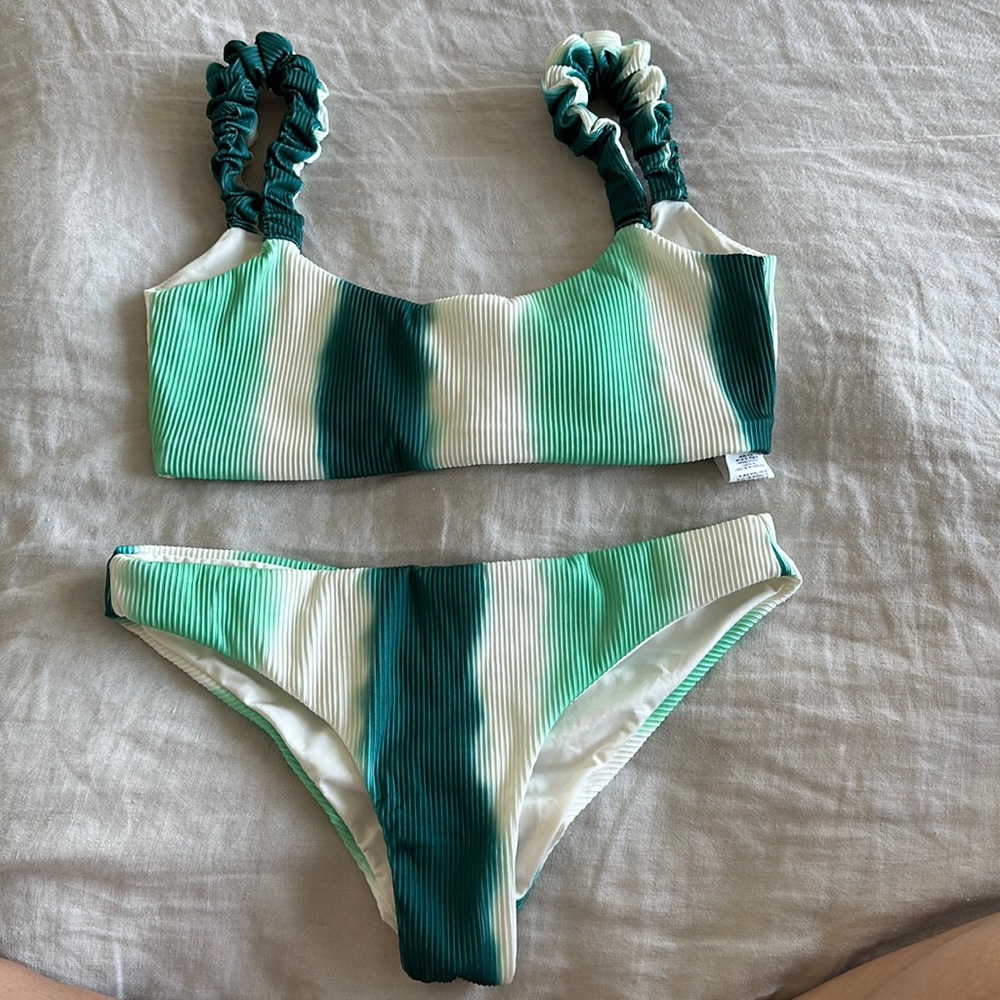 MAMPOSSINA SWIMWEAR - local Honduran brand. Never worn - Size S- true to size